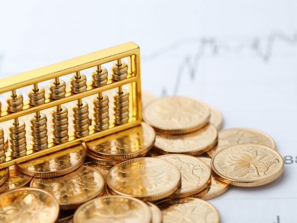 El precio del oro alcanza niveles históricos por factores globales