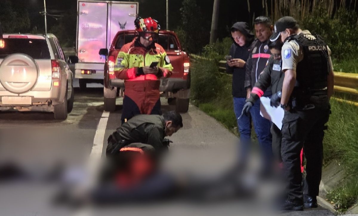 El presidente Daniel Noboa anunció que otorgará un indulto al policía Paco Morales si es juzgado por abatir a dos delincuentes.