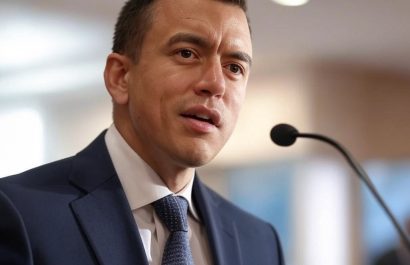 El presidente Daniel Noboa ofrece bono de 470 dolares a migrantes deportados de Estados Unidos