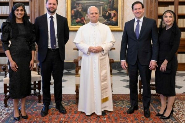 El presidente de Estados Unidos, Donald Trump, invitó al papa León XIV, a visitar la Casa Blanca en Washington.