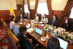 El presidente de la República, Daniel Noboa Azin, mantuvo hoy una reunión con el Directorio de la Corporación Eléctrica del Ecuador