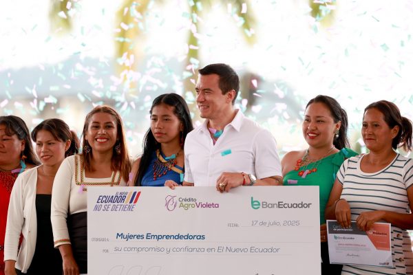 El programa Crédito Agro Violeta transforma la vida de mujeres rurales empoderando sus proyectos agrícolas