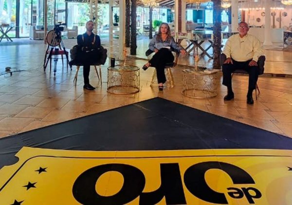 El reality “Ticket de Oro” potencia al talento de emprendedores en la capital manabita, hay 40 participantes. (El Diario).