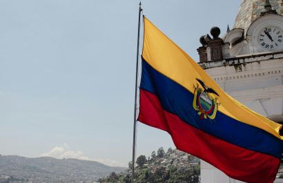 El riesgo país de Ecuador se sitúa en 733 puntos, la puntuación más baja desde el 2022. (Pexels)