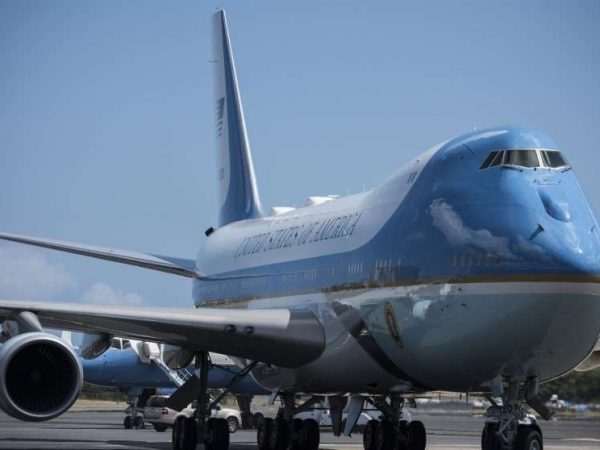 El secretario de Defensa de Estados Unidos, Pete Hegseth, aceptó un Boeing 747 valorado en 400 millones de dólares.