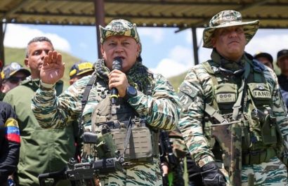 El secretario general del Partido Socialista Unido de Venezuela (PSUV), Diosdado Cabello, vestido con uniforme militar. FOTO: Europa Press