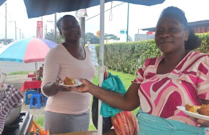 El secreto en su salsa Emma conquista con su sazón y corviques en Santo Domingo