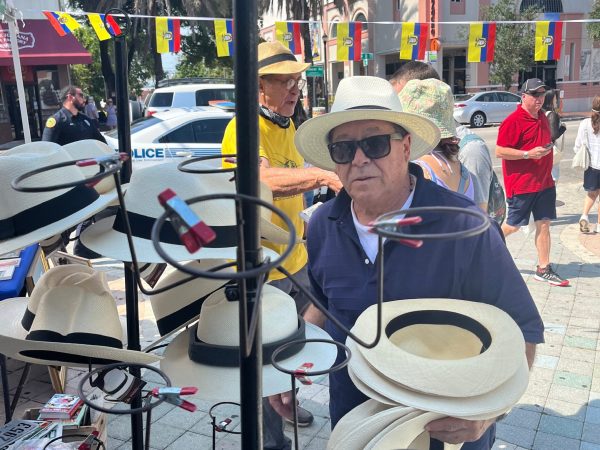 El sombrero “Panamá” que nació en Ecuador, se vende desde Miami