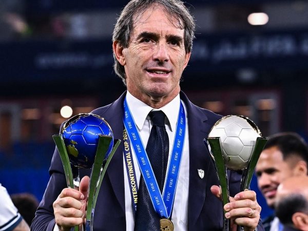 El técnico uruguayo Guillermo Almada.