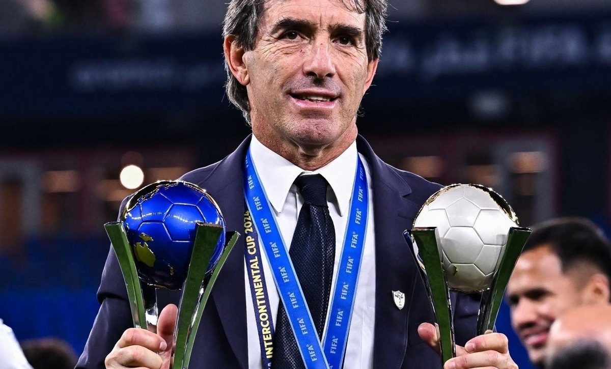 El técnico uruguayo Guillermo Almada.