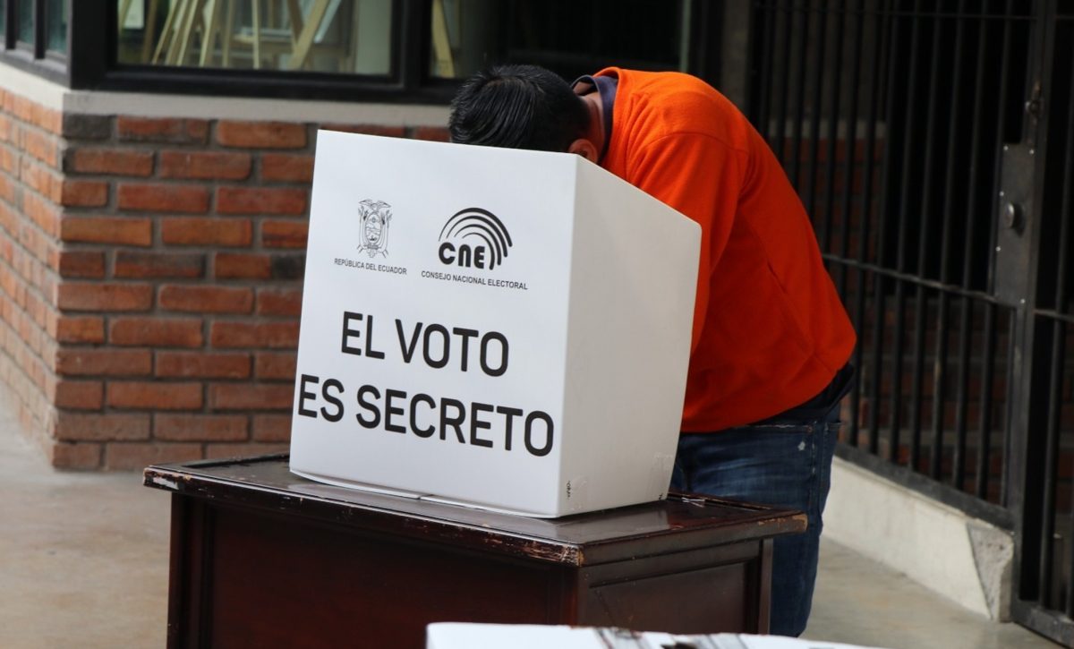 Elecciones presidenciales 2025 miembros de las Juntas Receptoras del Voto advertirán a los votantes que no podrán tomar fotos de su papeleta.