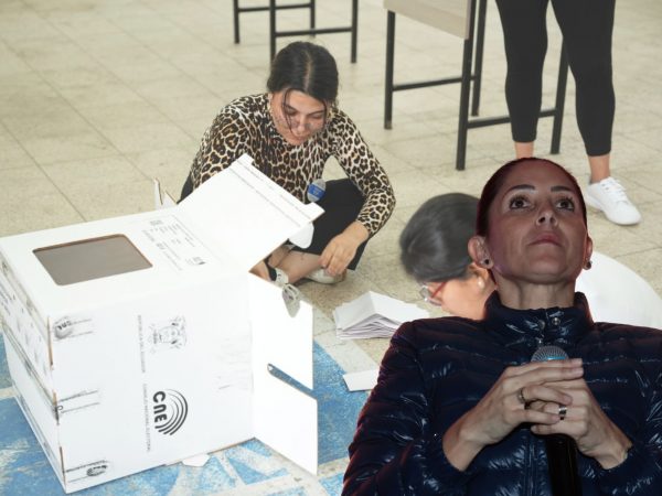 Elecciones presidenciales 2025: ¿Bajo qué circunstancias el CNE puede realizar un reconteo de votos? Luisa González pide abrir urnas.