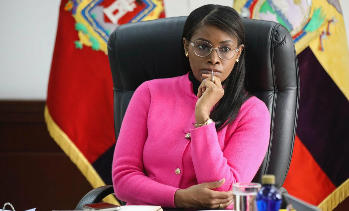 Elogios y críticas tras la renuncia de Diana Salazar a la fiscalía de Ecuador
