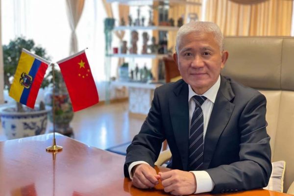 Embajador Chen Guoyou reafirma compromiso para impulsar proyectos de energía limpia