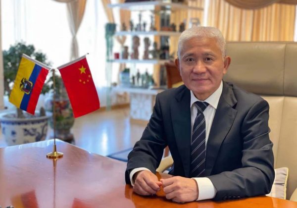 Embajador Chen Guoyou reafirma compromiso para impulsar proyectos de energía limpia