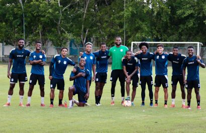 Emelec busca recuperarse y sumar puntos ante Libertad.