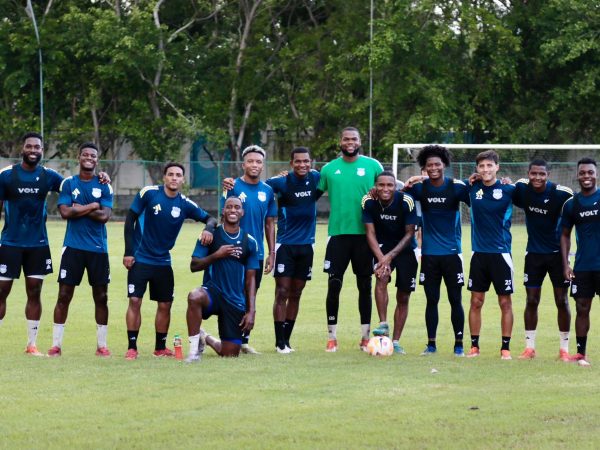 Emelec busca recuperarse y sumar puntos ante Libertad.