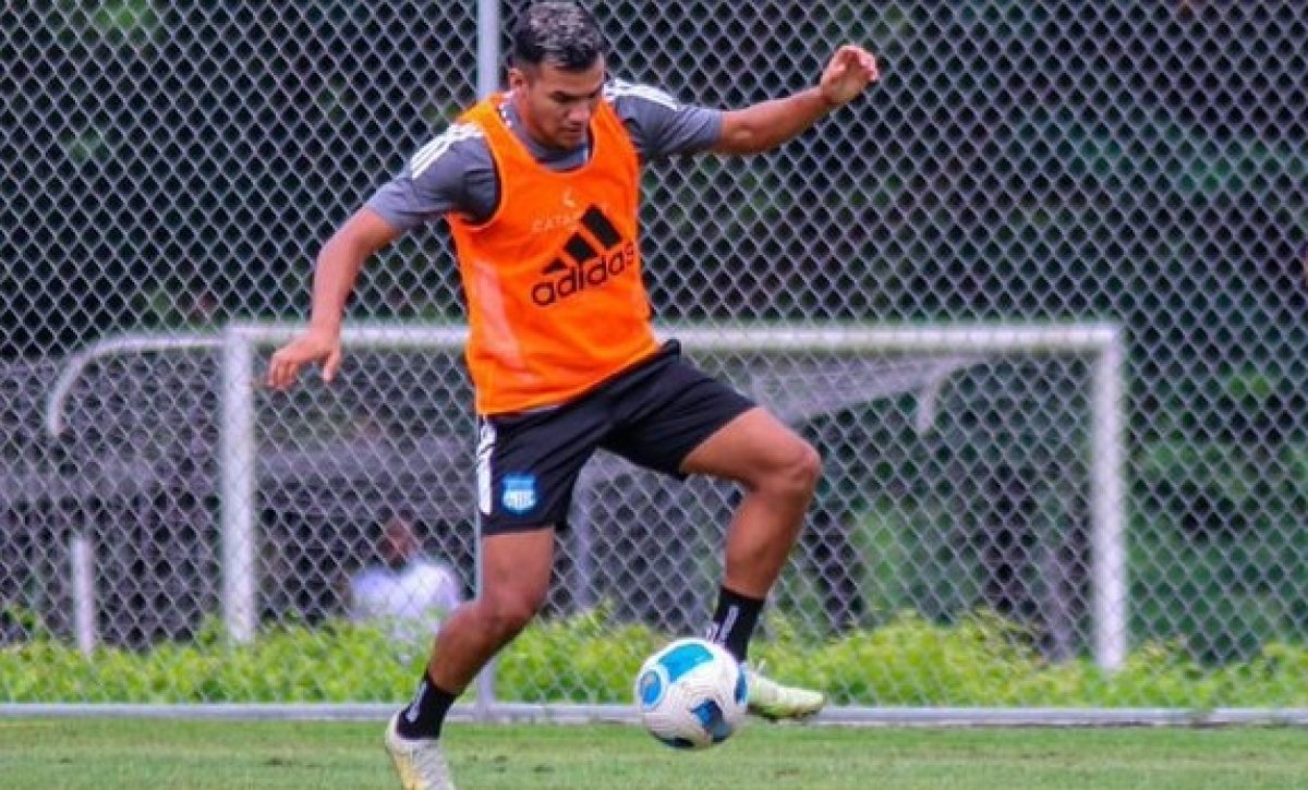 Emelec cierra acuerdos con acreedores y Salda deuda con Samuel Sosa