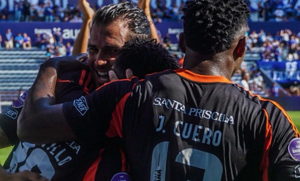 Emelec derrota a Mushuc Runa y sale de las posiciones de descenso