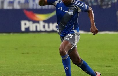 Emelec enciende el Clásico del Astillero
