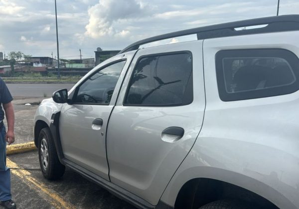 Empresaria y chofer salvan su vida tras ataque en carretera de Los Ríos