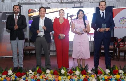 Empresarios exponen sus propuestas durante el Tsáchila Economic Forum 2025, un espacio clave para impulsar el desarrollo regional.