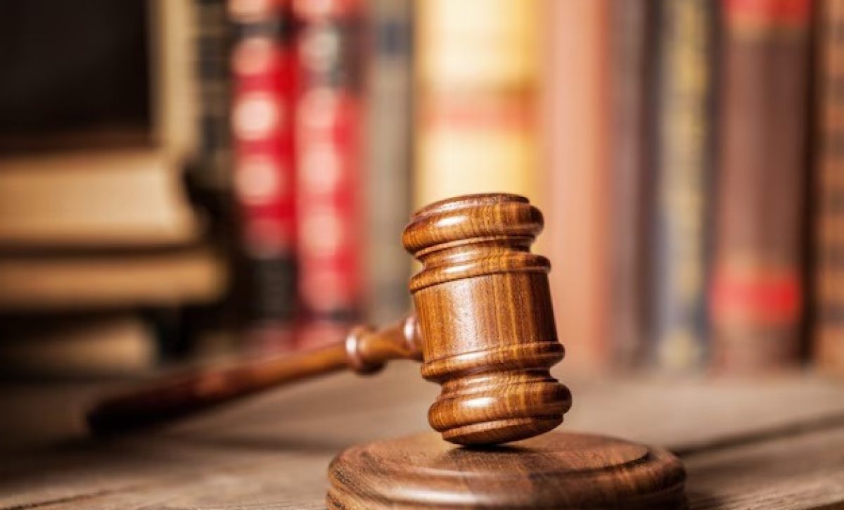 En Estados Unidos, el FBI arresta a una jueza por obstruir la detención de un migrante ilegal