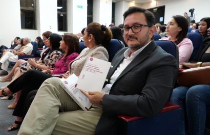 En Portoviejo realizan lanzamiento de libro sobre el Amparo en el Estado Constitucional
