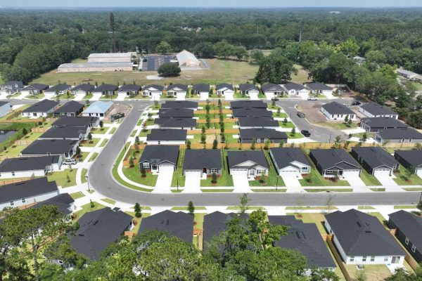 En ciudades como Jacksonville, al norte de la Florida, el mercado de vivienda aún ofrece precios relativamente bajos en comparación con Nueva York o Miami.