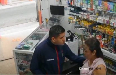 En las imágenes grabadas por las cámaras del negocio, se observa el accionar del delincuente.
