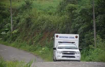 Encuentran cadáver maniatado y con mensaje en la vía Aventura