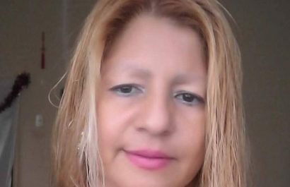 Encuentran sin vida a una mujer en su departamento