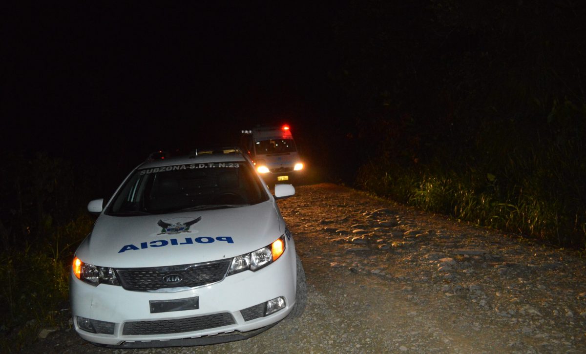 Encuentran un hombre muerto en la vía a Santa María del Toachi, zona rural de Santo Domingo de los Tsáchilas