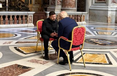 Encuentro de 15 minutos entre Trump y Zelenski en el funeral del Papa Francisco