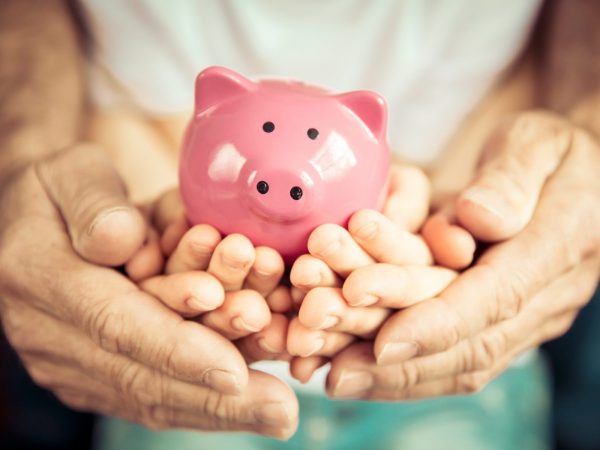 Crea un presupuesto familiar para estabilizar tus finanzas.