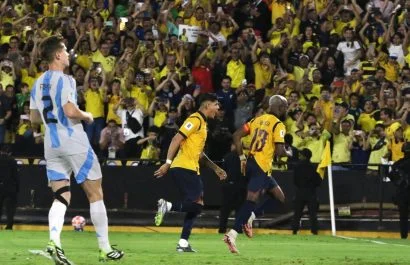 Enner Valencia anota en su partido 100 y Ecuador derrota a Argentina