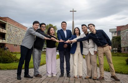 Equipo universitario de Ecuador triunfa en reto global de innovación con propuesta de comunicación ambiental transparente