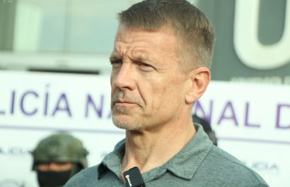 Erik Prince, fundador Blackwater, participó en un operativo en el suburbio de Guayaquil denominado Apolo 13, junto con el Ministro del Interior y miembros de la Policía y el ejército.
