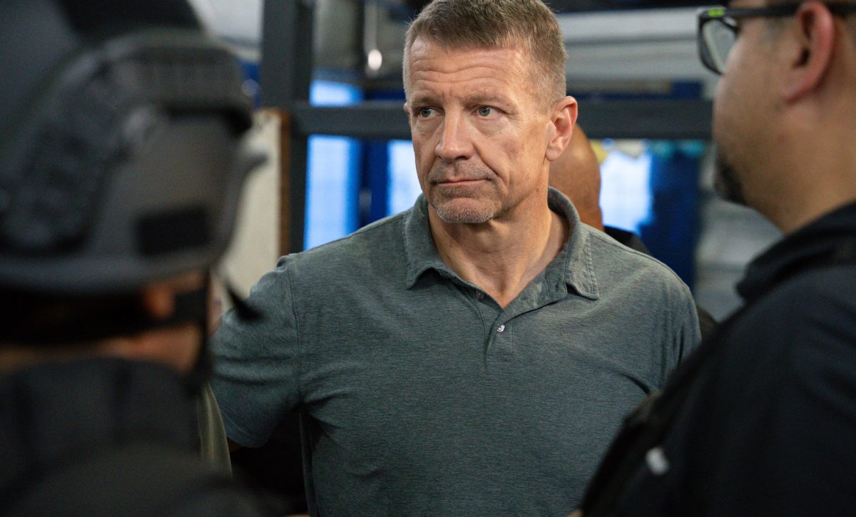 Erik Prince no se involucrará en decisiones de nivel político, asegura el ministro de Defensa, Gian Carlo Loffredo
