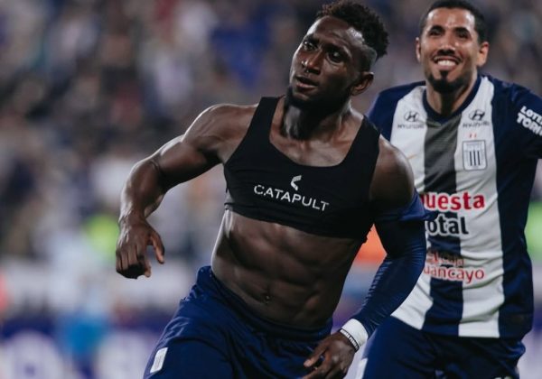 Eryc Castillo brilla con golazo en la victoria 2-0 de Alianza Lima ante Gremio