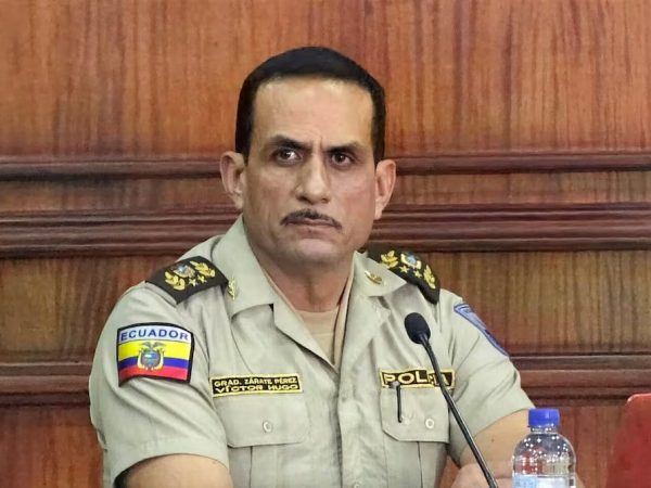 Es inadmisible que policías se vean involucrados en actos despreciables como la extorsión, dice el comandanta Zárate
