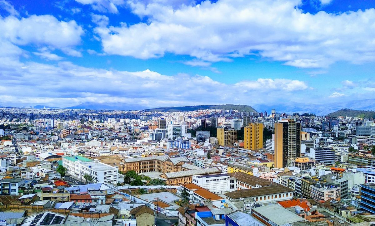 Ecuador con contrastes climáticos este 10 de septiembre: sol en la Costa y lluvias en la Sierra