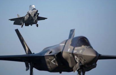 Estados Unidos desplegó diez aviones de combate F-35 en Puerto Rico para reforzar las operaciones antinarcóticos en la región, según un anuncio oficial.