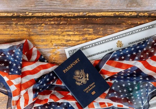 Estados Unidos evalúa una propuesta de reality show para que migrantes compitan por la ciudadanía