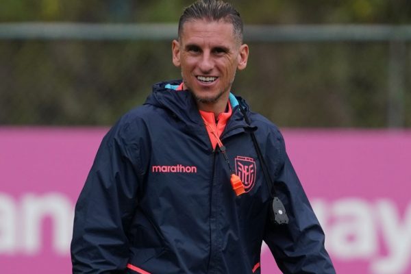 Estamos a 100 minutos de la clasificación, afirma Beccacece, DT de la selección ecuatoriana.
