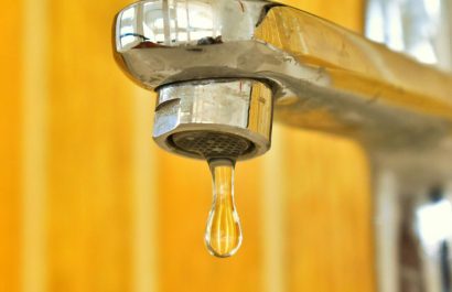 Estas son las principales prácticas de ahorro de agua y energía que muchas familias ecuatorianas aplican en sus hogares. (Pexels).