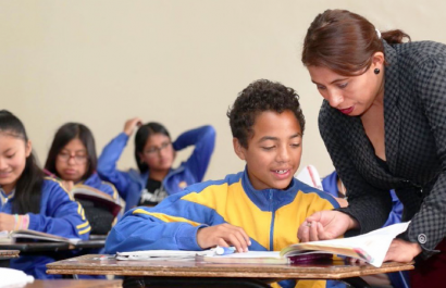 Estrategia “Tiempo para ser docente” beneficiará a más de 130 mil maestros en el país