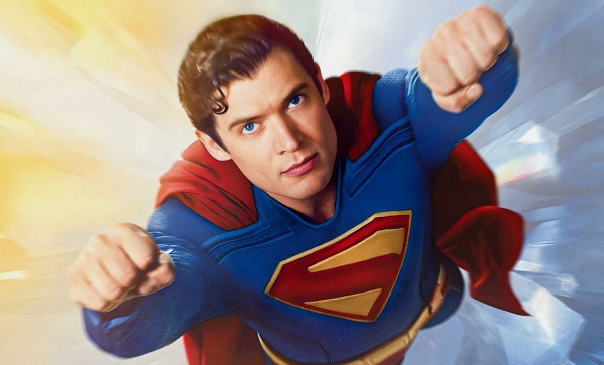 Estrenos cinematográficos imperdibles en Ecuador Jurassic World El Renacer, Superman y Los Pitufos llegan a la gran pantalla