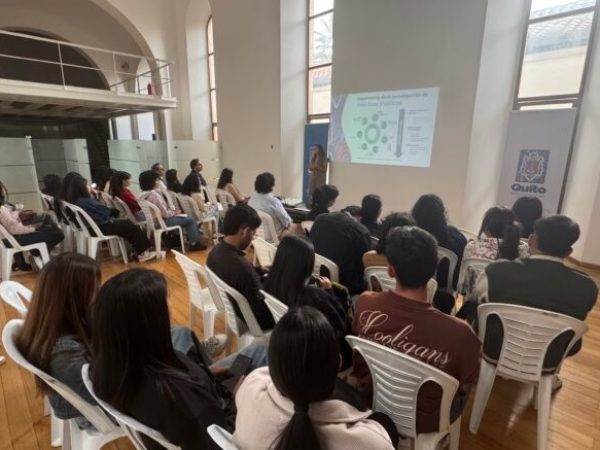 Estudiantes colombianos exploran el desarrollo urbano de Quito con el Instituto de la Ciudad