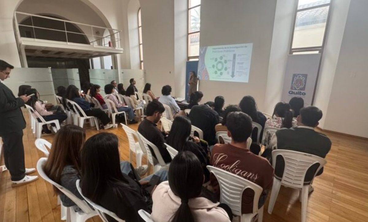 Estudiantes colombianos exploran el desarrollo urbano de Quito con el Instituto de la Ciudad